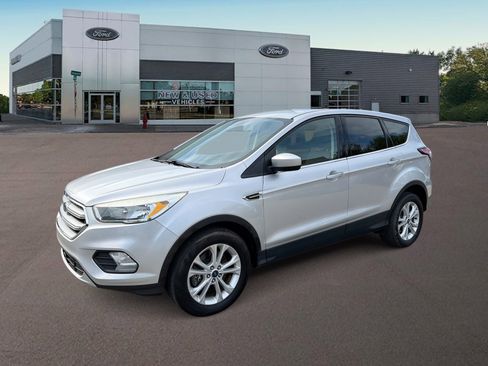 Used 2017 Ford Escape SE AWD/4WD image 1