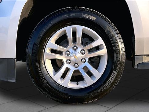 Used 2018 Chevrolet Tahoe LT AWD/4WD image 10