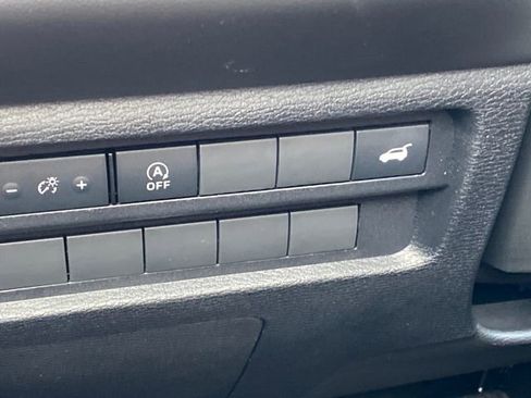 New 2026 Mitsubishi Outlander SE image 15