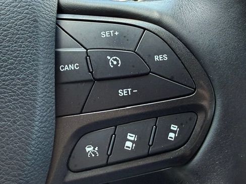 Used 2019 Jeep Cherokee Trailhawk AWD/4WD image 12