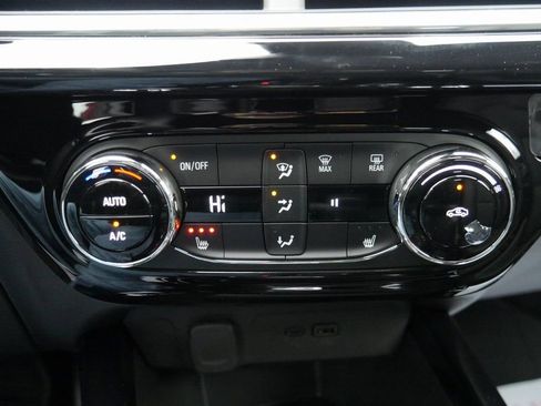 New 2026 Chevrolet Trax RS w/ Driver Confidence Package image 17