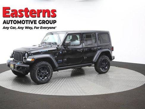 Used 2023 Jeep Wrangler Unlimited w/ Convenience Group AWD/4WD image 57