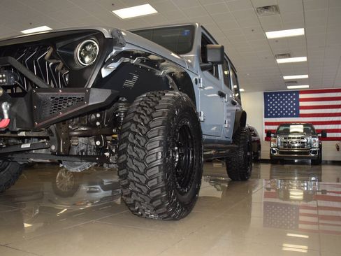 Used 2020 Jeep Wrangler Unlimited Sport AWD/4WD image 13