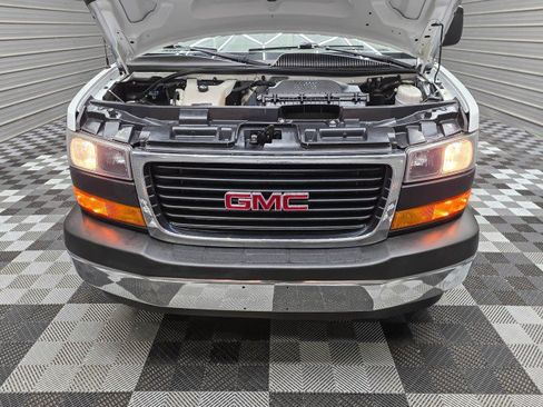 Used 2021 GMC Savana 2500 w/ Driver Convenience Package RWD image 28