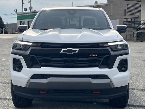 Used 2023 Chevrolet Colorado Z71 w/ Z71 Convenience Package 2 image 39