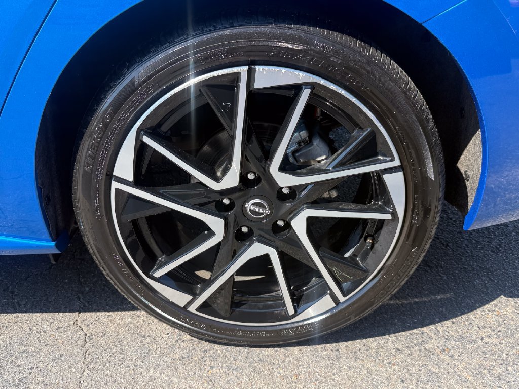 Used 2025 Nissan Sentra SR FWD image 29