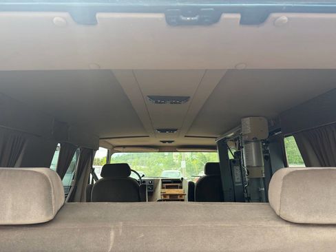 Used 1995 GMC G2500 Vandura RWD image 14