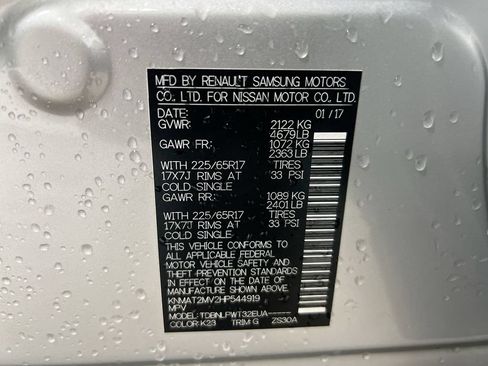 Used 2017 Nissan Rogue S AWD/4WD image 27