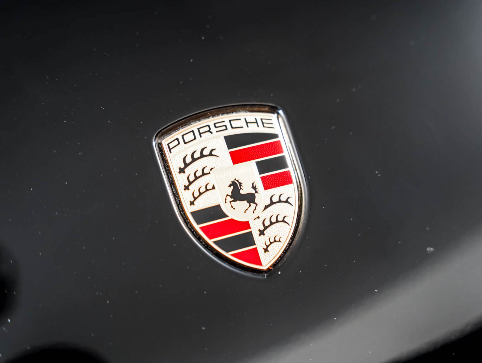 Certified 2023 Porsche Macan AWD/4WD image 31