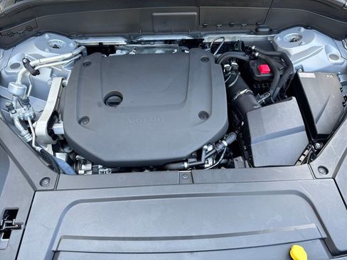 Used 2023 Volvo XC90 B6 Plus w/ Protection Package Premier image 22