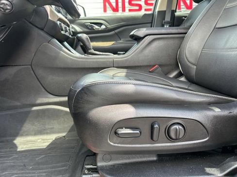 Used 2019 GMC Acadia Denali w/ Technology Package AWD/4WD image 36