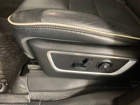 Used 2020 RAM 1500 Laramie AWD/4WD image 16