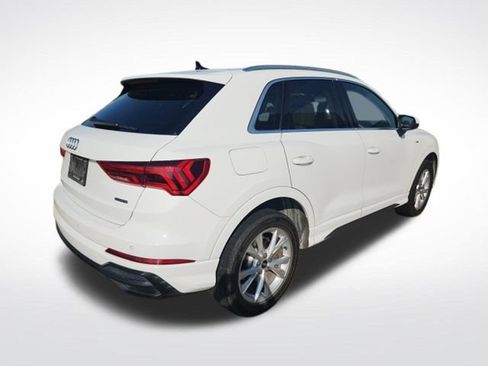 Used 2022 Audi Q3 2.0T Premium w/ Convenience Package AWD/4WD image 9