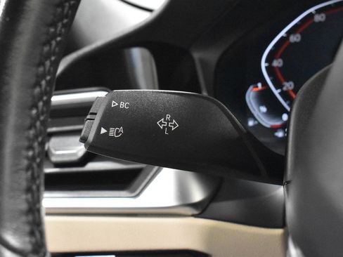 Used 2022 BMW 430i Convertible image 9