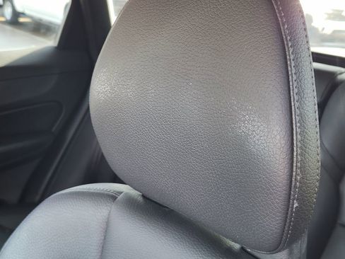 Used 2018 Volvo XC60 T6 Momentum w/ Advanced Package image 17