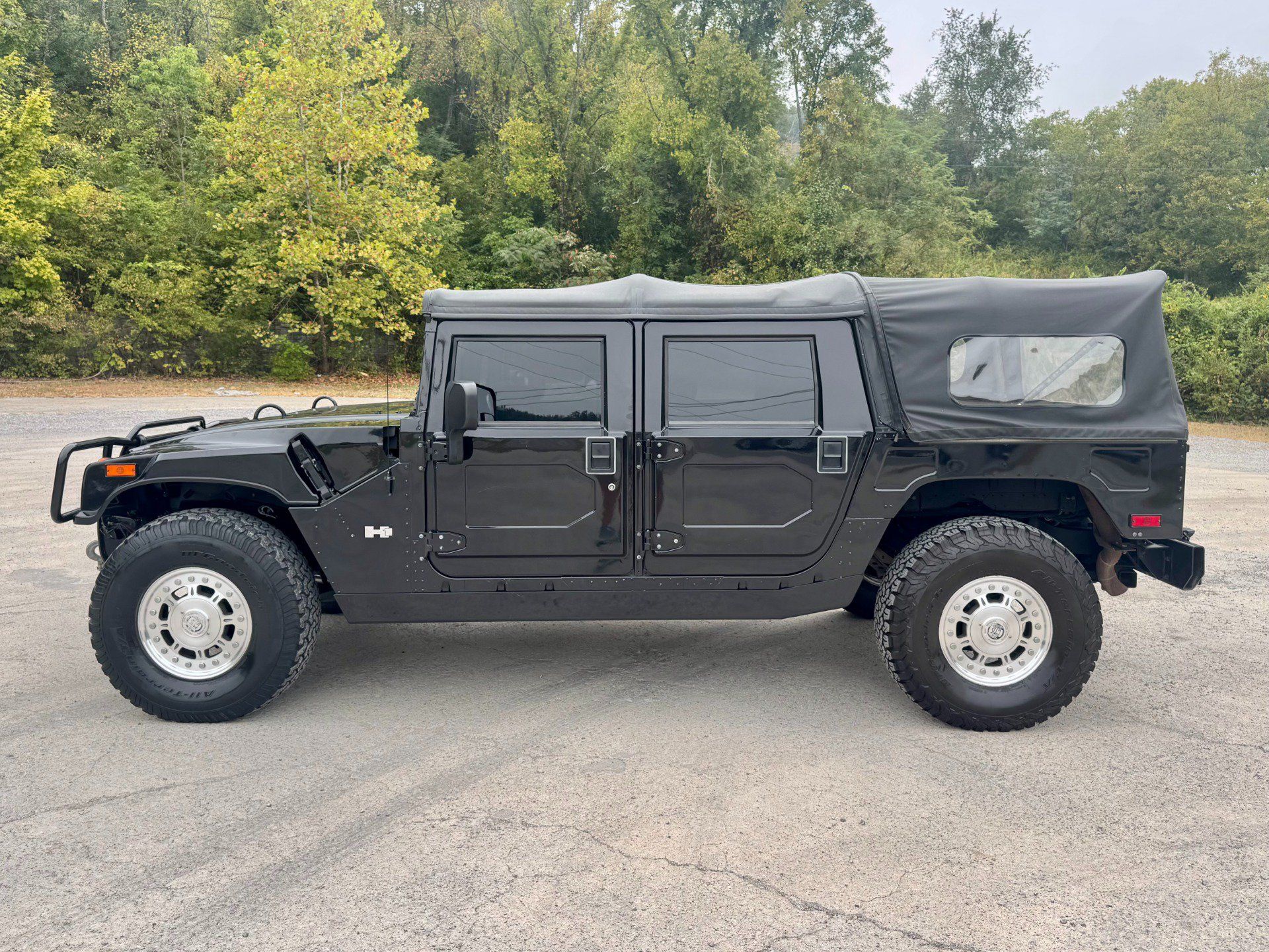 Used 2004 HUMMER H1 4-Door Open Top AWD/4WD image 8