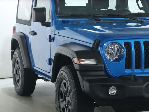 Used 2023 Jeep Wrangler Sport AWD/4WD image 8
