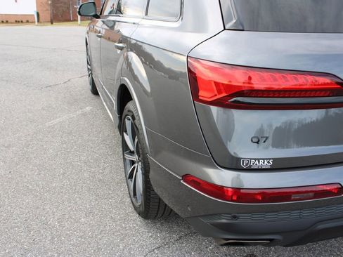 Certified 2025 Audi Q7 2.0T Premium Plus image 46