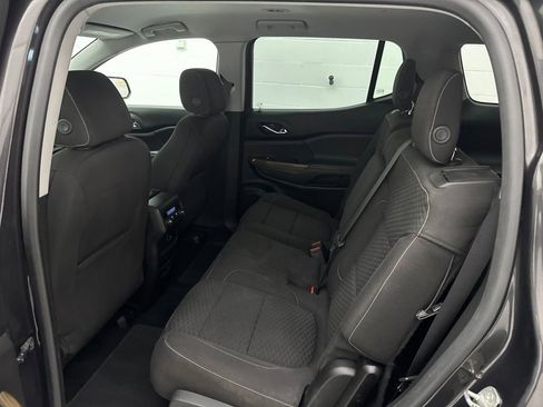 Used 2017 GMC Acadia SLE FWD image 32