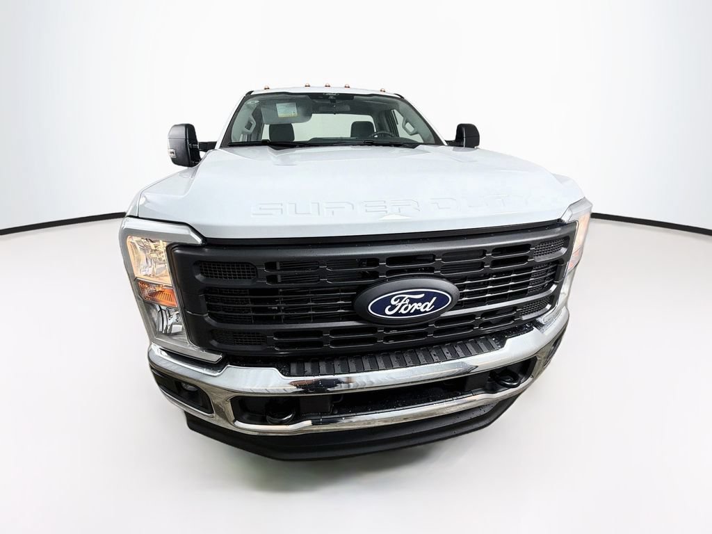 New 2027 Ford F350 XL w/ XL Driver Assist Package AWD/4WD image 2