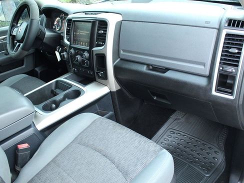 Used 2015 RAM 1500 Lone Star AWD/4WD image 13