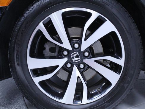 Used 2021 Honda Odyssey Touring image 13