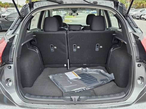 New 2025 Nissan Kicks Play S image 6