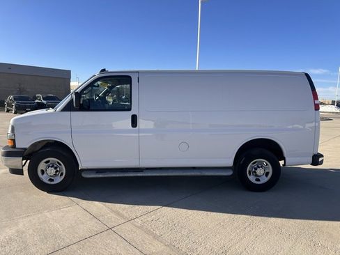 Used 2024 Chevrolet Express 2500 w/ Driver Convenience Package image 7