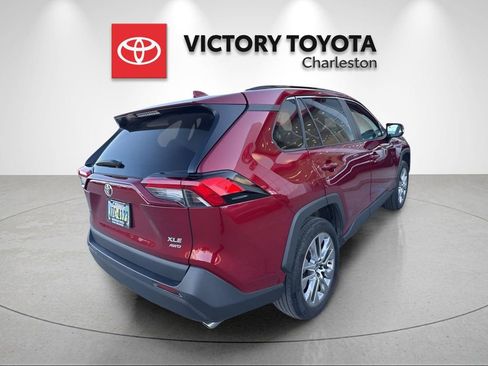 Used 2023 Toyota RAV4 XLE Premium image 3