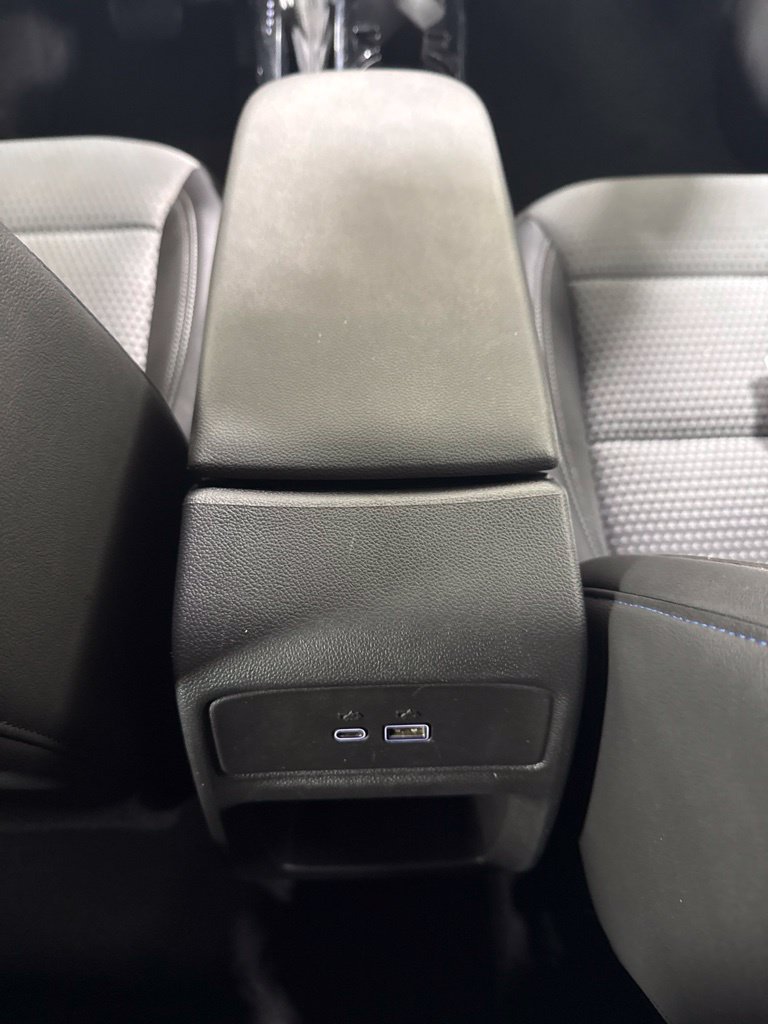 Used 2025 Chevrolet Trax LT FWD image 26