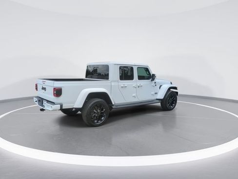 Used 2021 Jeep Gladiator Overland AWD/4WD image 8