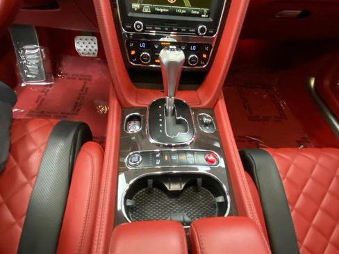 Used 2018 Bentley Flying Spur S W12 image 30