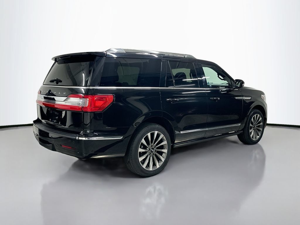 Used 2021 Lincoln Navigator Reserve w/ Luxury Package AWD/4WD image 9