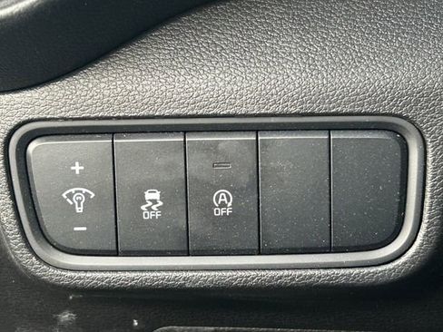 Used 2023 Kia Soul LX w/ Option Group 015 FWD image 22