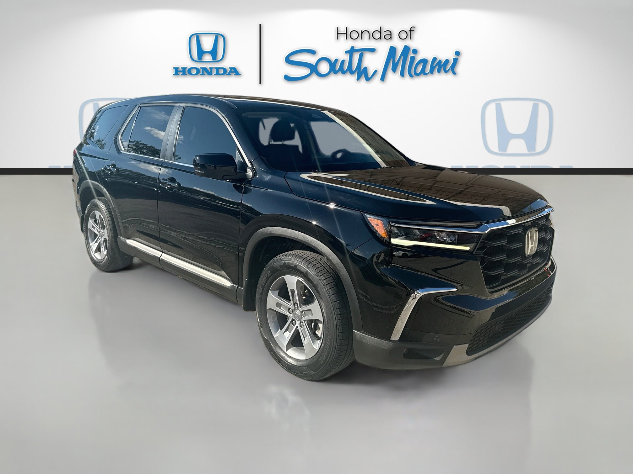 Used 2025 Honda Pilot EX-L image 1