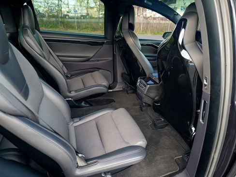 Used 2017 Tesla Model X 100D AWD/4WD image 29