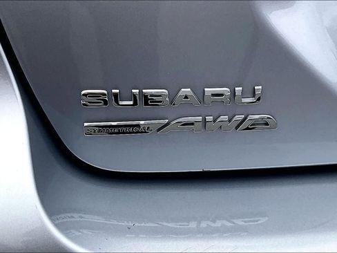 Used 2024 Subaru Crosstrek 2.0i Premium w/ Crosstrek Mirror Package image 7