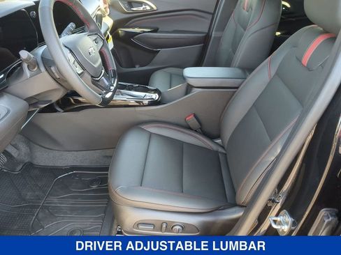 New 2026 Chevrolet Trax RS w/ Sunroof Package FWD image 17