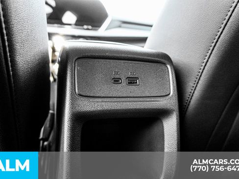 Used 2025 Chevrolet Trax LT w/ LT Convenience Package image 58