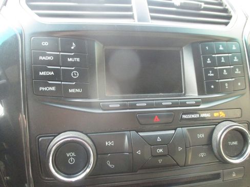 Used 2016 Ford Explorer FWD image 15