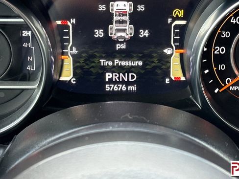 Used 2020 Jeep Wrangler Unlimited Sport S image 32