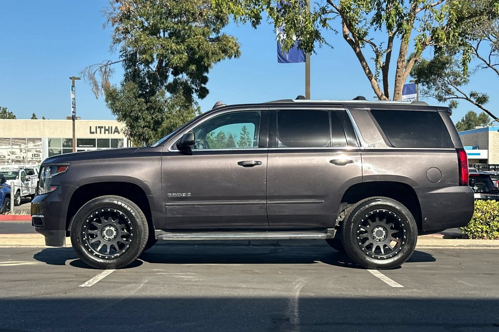 Used 2015 Chevrolet Tahoe LTZ AWD/4WD image 5