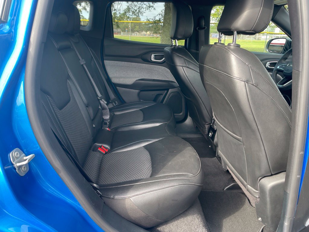 Used 2024 Jeep Compass Latitude AWD/4WD image 16