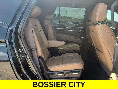 Certified 2023 Cadillac Escalade Premium Luxury w/ LPO, Radiant Package RWD image 28