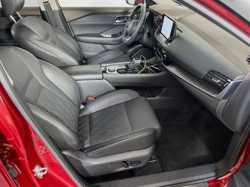 Certified 2023 Nissan Rogue Platinum w/ Platinum Premium Package image 29