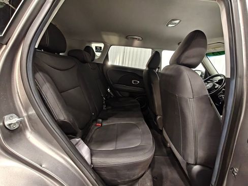 Used 2015 Kia Soul FWD image 20