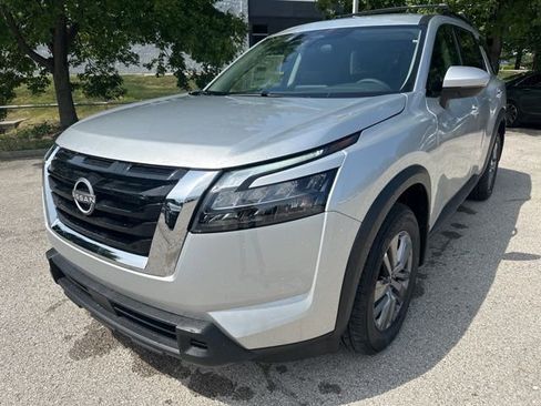 New 2025 Nissan Pathfinder SV w/ Cargo Package image 3