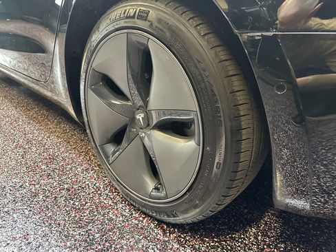 Used 2018 Tesla Model 3 Long Range image 29