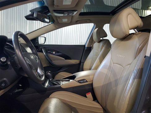 Used 2016 Hyundai Azera Limited image 15