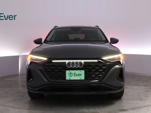 Used 2024 Audi Q8 e-tron Prestige w/ Prestige Package AWD/4WD image 12